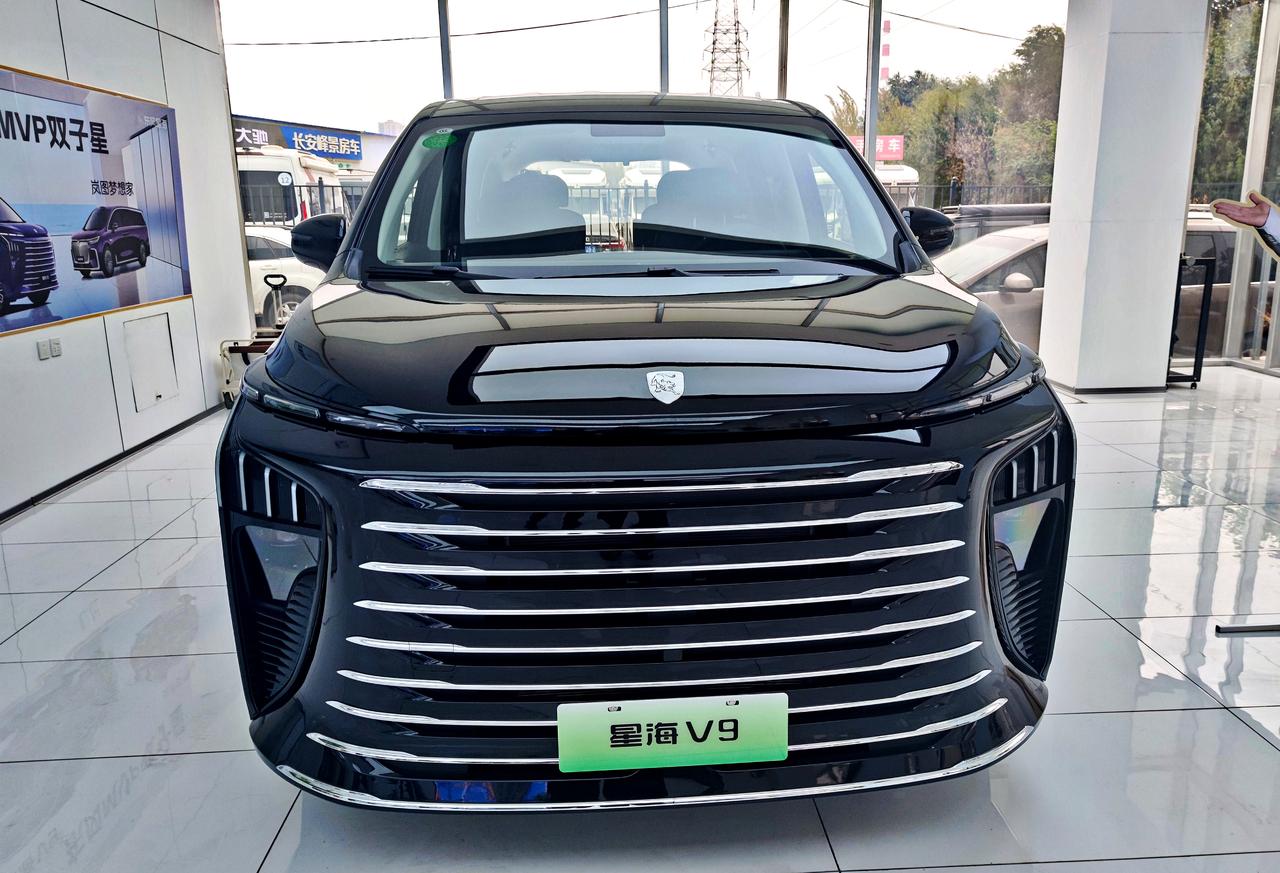 2027款《星海V9》焕新上市
   2026年6月7日，东风风行旗下，一款全新