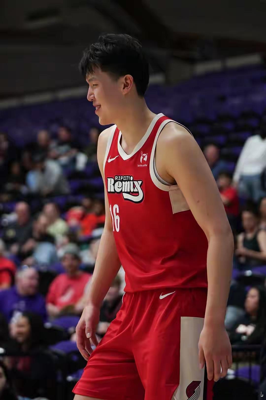 杨鸣直言杨瀚森在NBA很挣扎前CBA教练杨鸣的一番话，让大家关注到了中国男篮新星