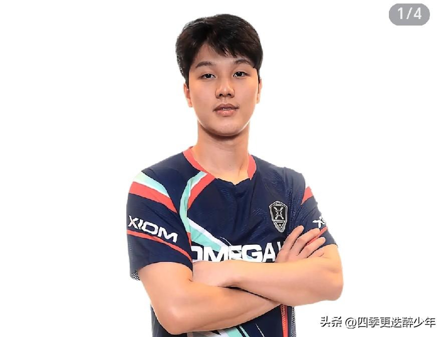 澳门世界杯男单小组赛最后一轮争夺出线权：
安宰贤VS约奇克。
第一局安宰贤2：4