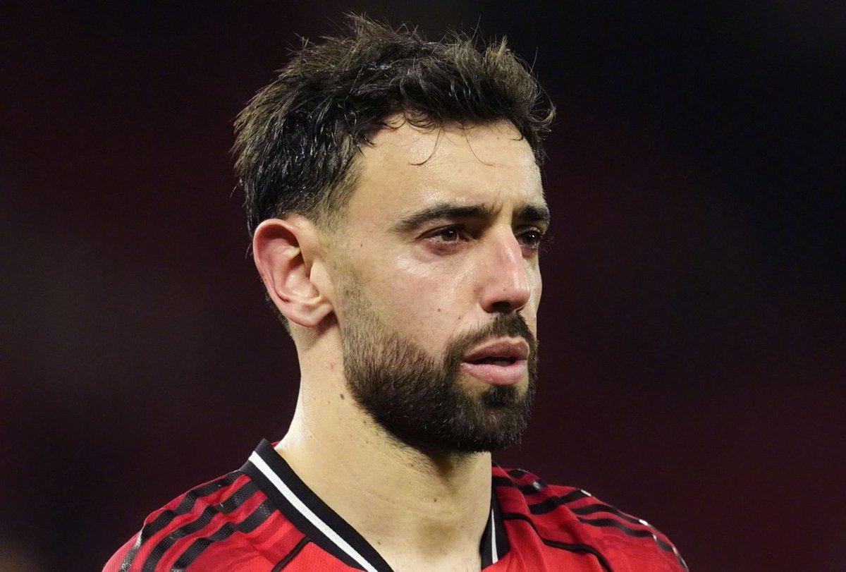 📢 突发：布鲁诺·费尔南德斯表示：“只要感受到曼联的渴望，我就想留在这里。“我