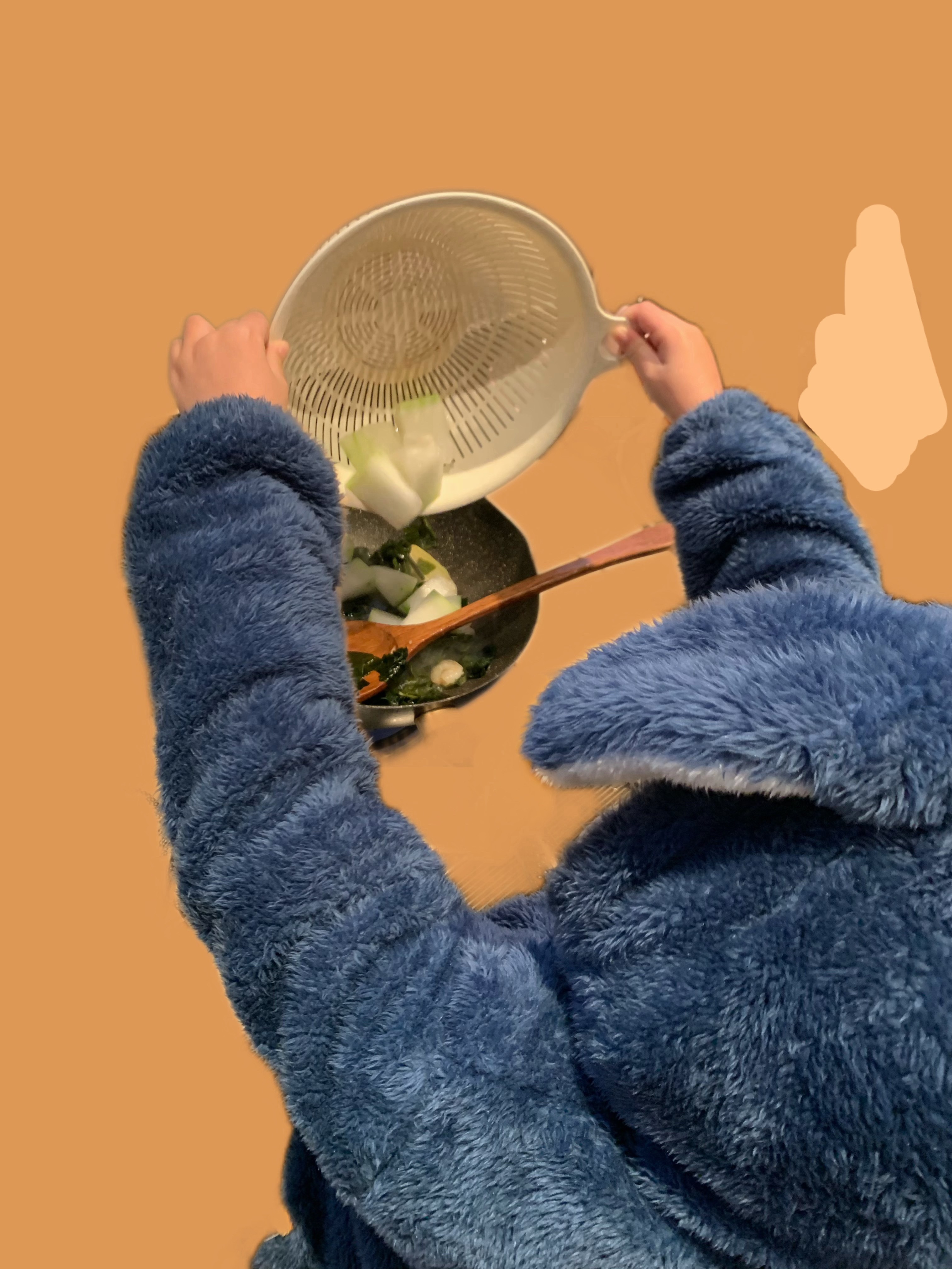 🔻这是小孩哥幼儿园的煎蛋水平。🔻喂饱自己是没问题的。 