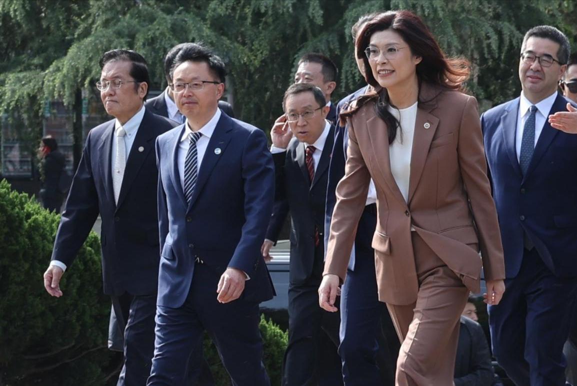 5月11日，国民党主席郑丽文在媒体茶叙中证实，她将于6月初启程访美，行程涵盖旧金