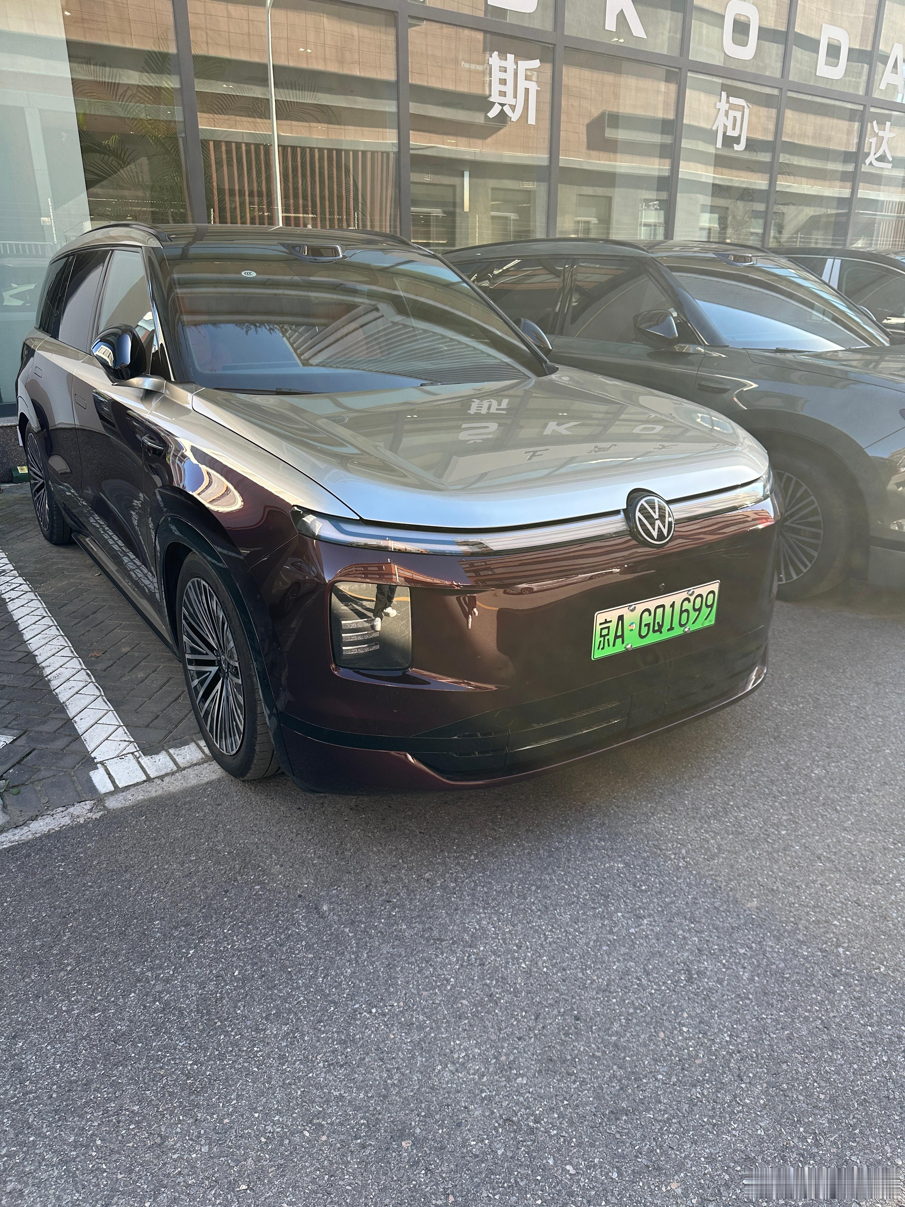 这双拼的上汽大众idera9x 真不赖帅的！  ​​​