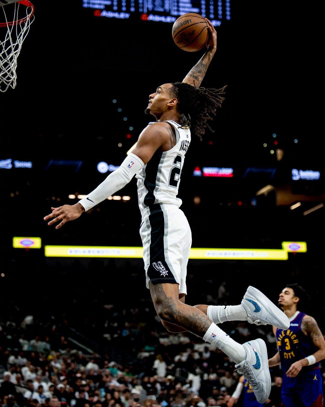 go刺go 马刺 掘金vs马刺 马刺  cr：圣安东尼奥马刺 