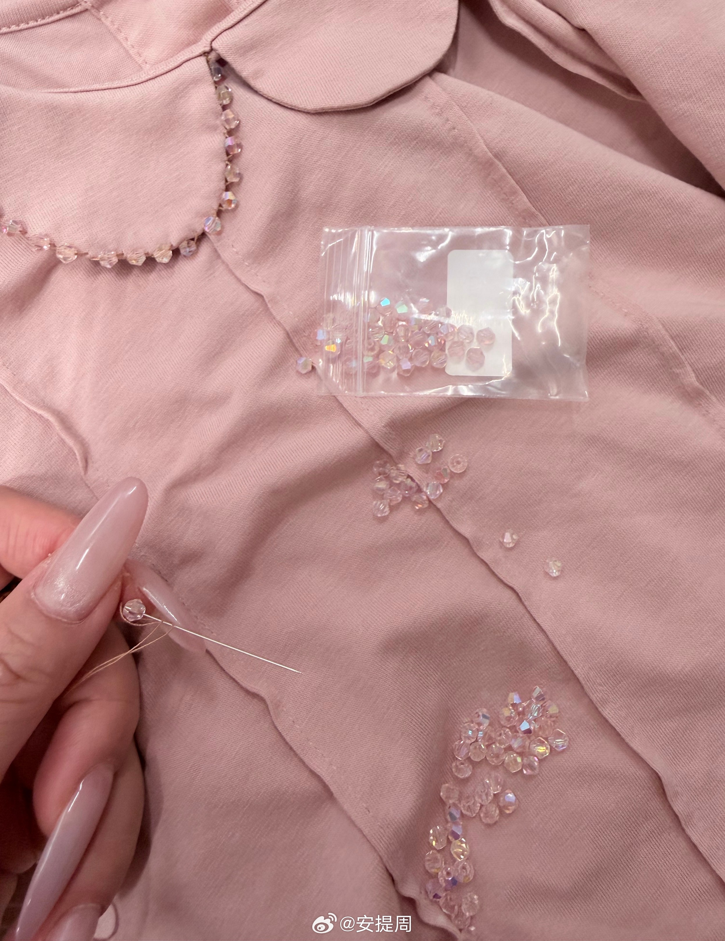 谁这么晚还在给女儿做衣服～哦~是我hhh