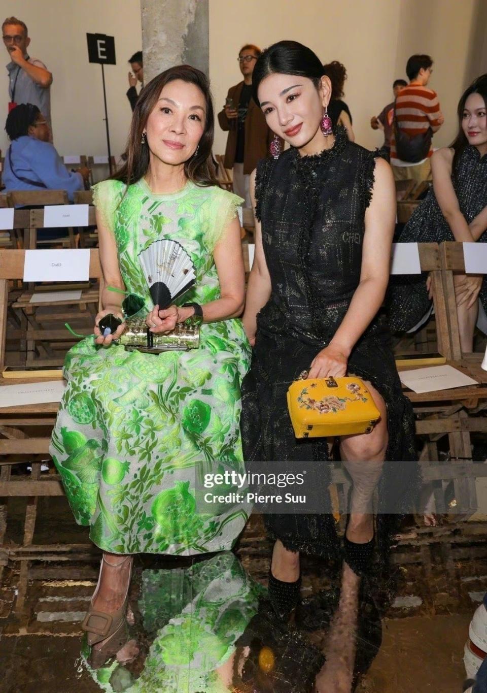 黄奕外网生图，黄奕的状态好好，骨相美怎么都好看的，还是以前的美女颜值抗打[抱一抱