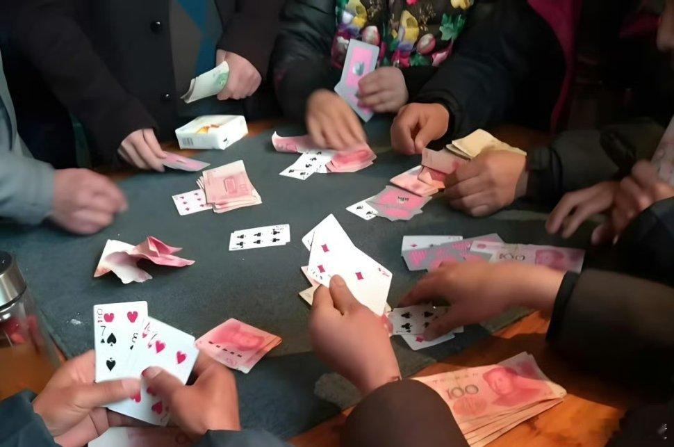 贫穷最可怕的是贫穷的思维基因多读书，多看新闻，提升认知不要天天想着暴富