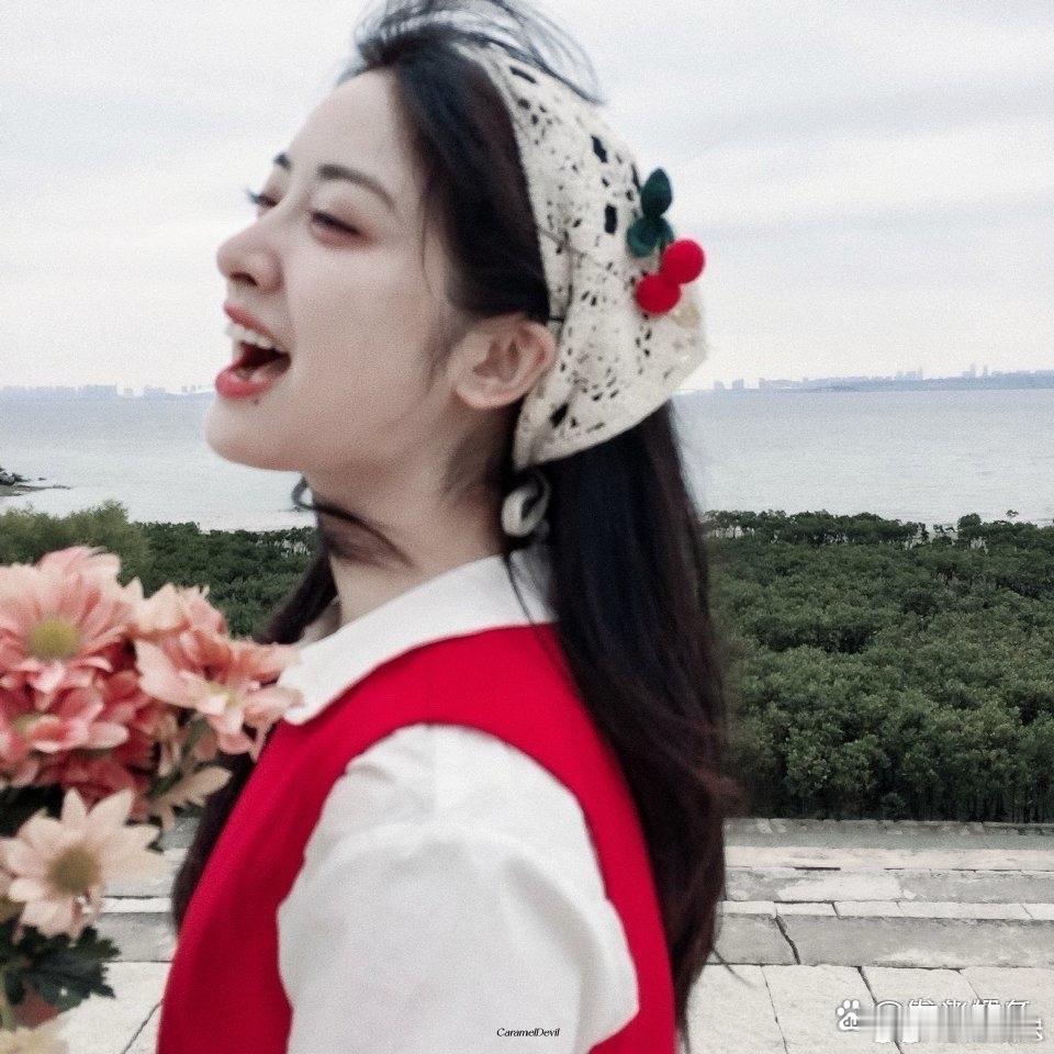 沈月总能拍出很有生命力的照片，好美好舒服😌 