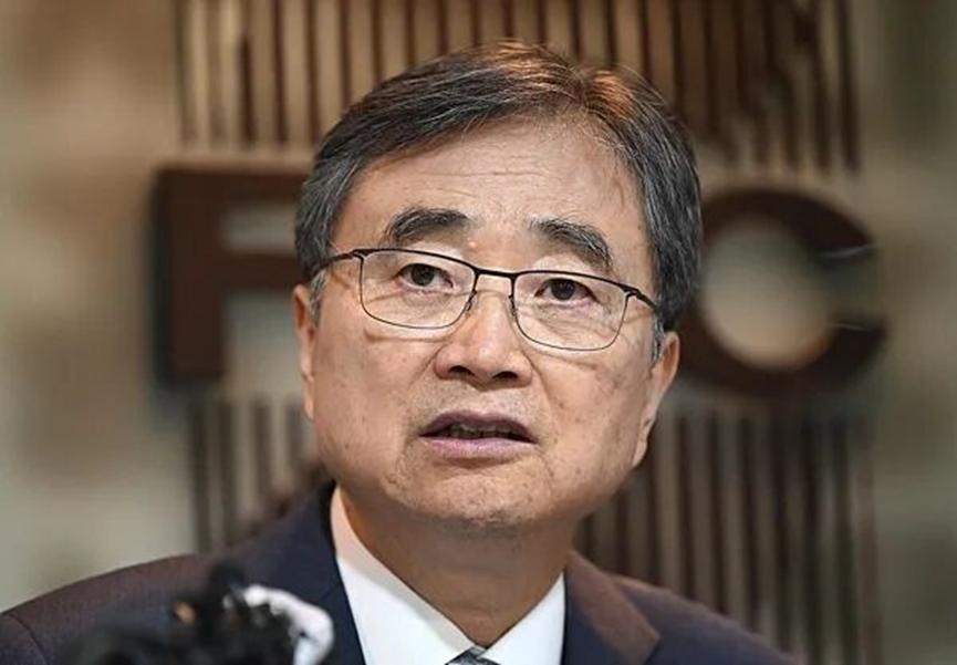 特朗普喊了一圈没人愿意去中东护航，随即让鲁比奥跟韩国联系，请求韩国支持恢复中东地