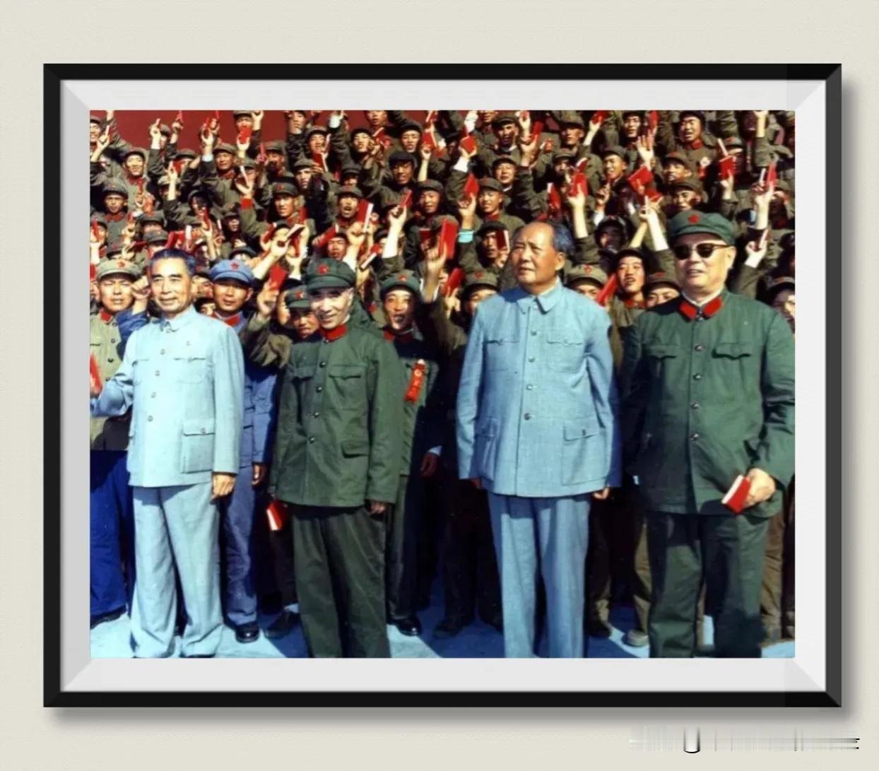 毛主席的“全心全意为人民服务”的伟大思想，永远是中国共产党、中国人民解放军、中国