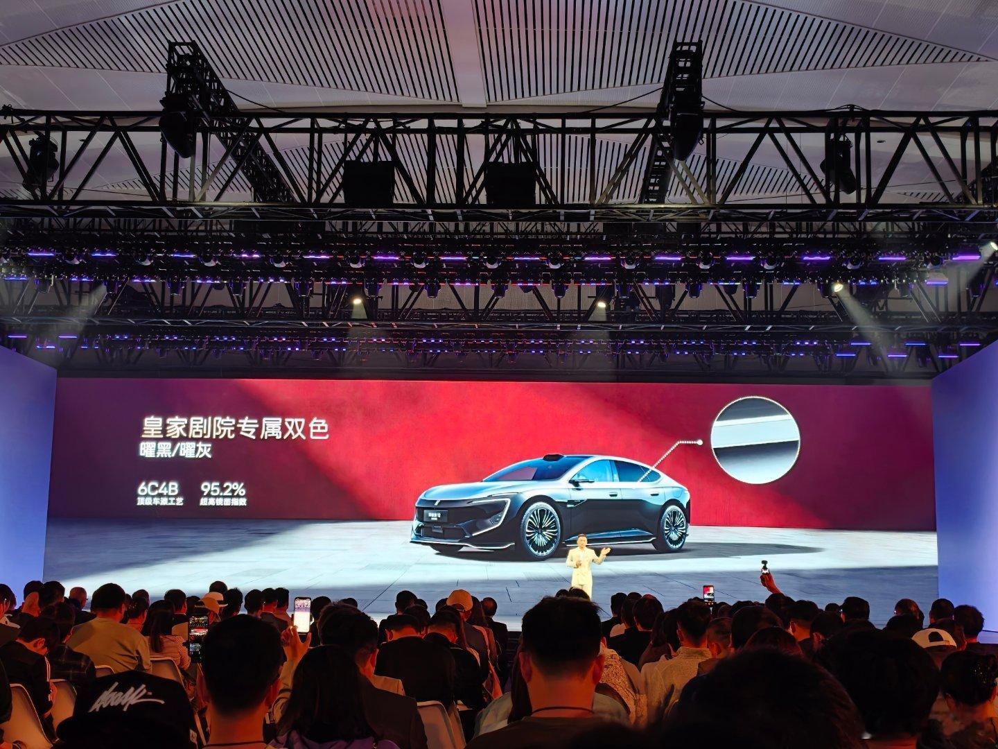 阿维塔是豪华的代名词，但是没有这么多人识货呀。这是为什么呢？新阿维塔12上市 我