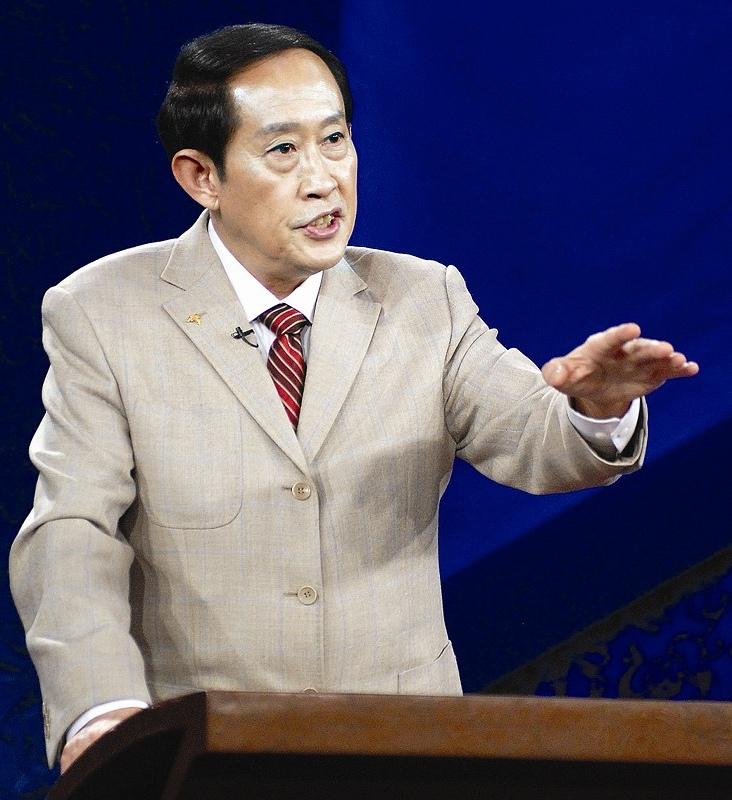 人是怎么废掉的？看王立群是怎么说:

一懒二馋三拖延……
你那个执行力可以忽略不