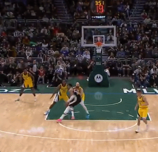 Shams：字母被诊断为左膝过度伸展和骨挫伤，一周后重新评估03月18日 今日，