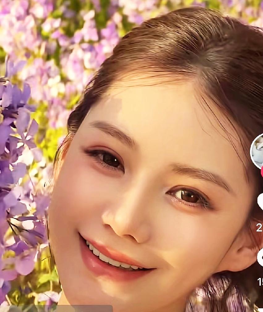 马筱梅回京火速开工啦，产后不到50天惊艳营业，清醒大女主格局拉满！
马筱梅带着宝