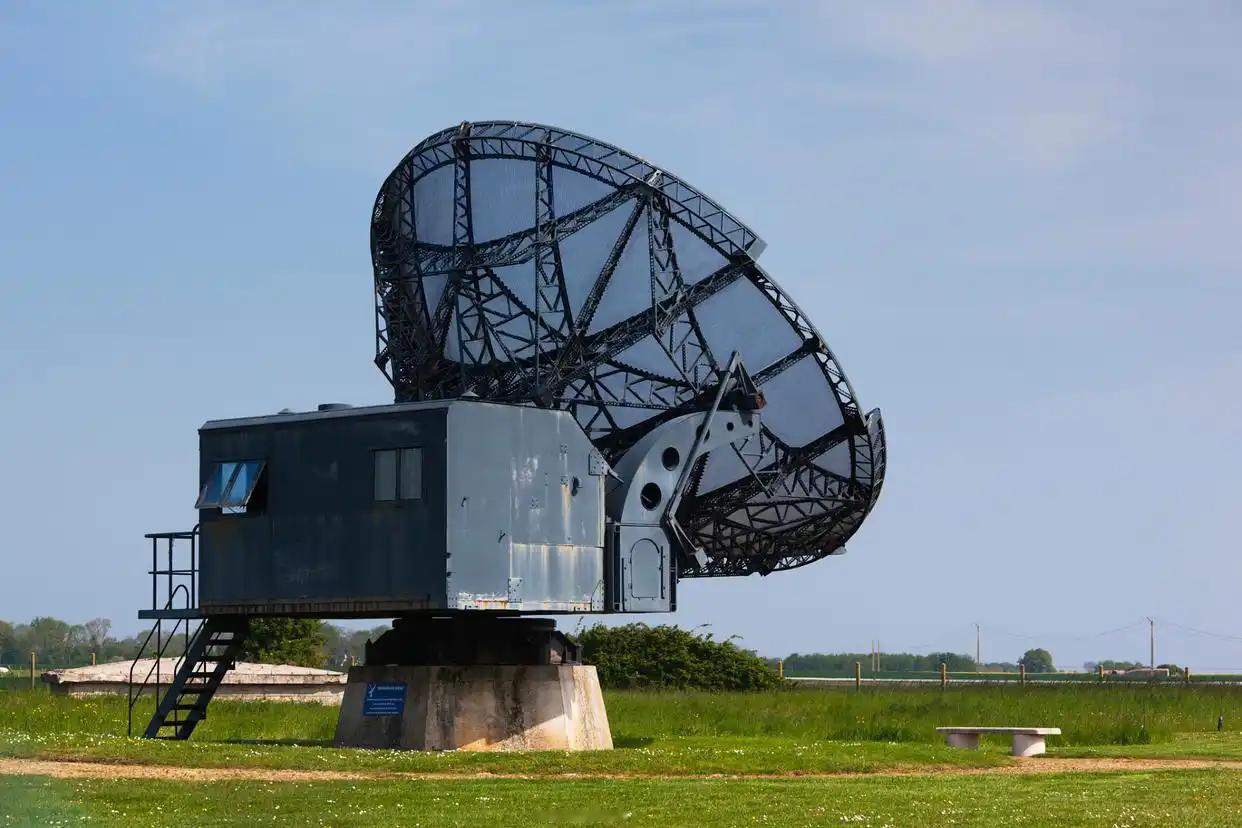 俄乌冲突打了这么久，前线拼的不只是兵力，更是装备补给的速度和质量。雷达作为战场“