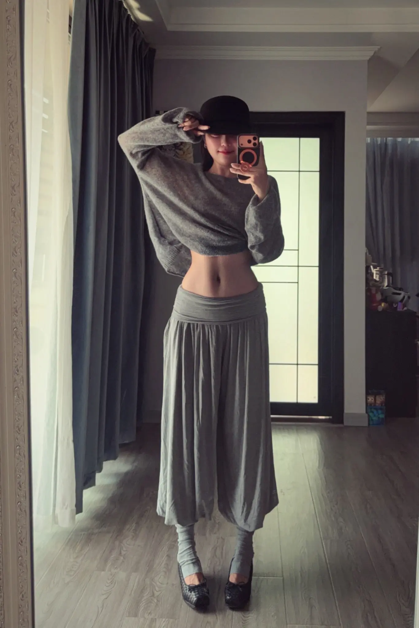 最近爱穿灯笼裤。太舒服了
