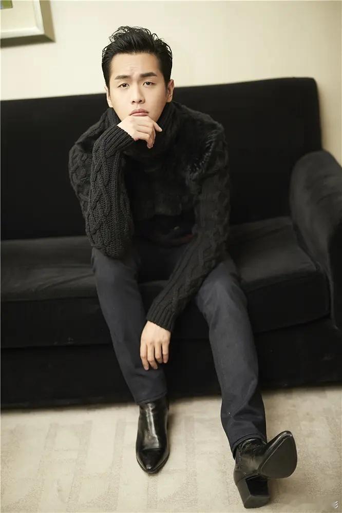 张若昀和唐嫣，这有点没想到！​6月24号，演员张若昀和唐嫣一起冲上了热搜，让人没