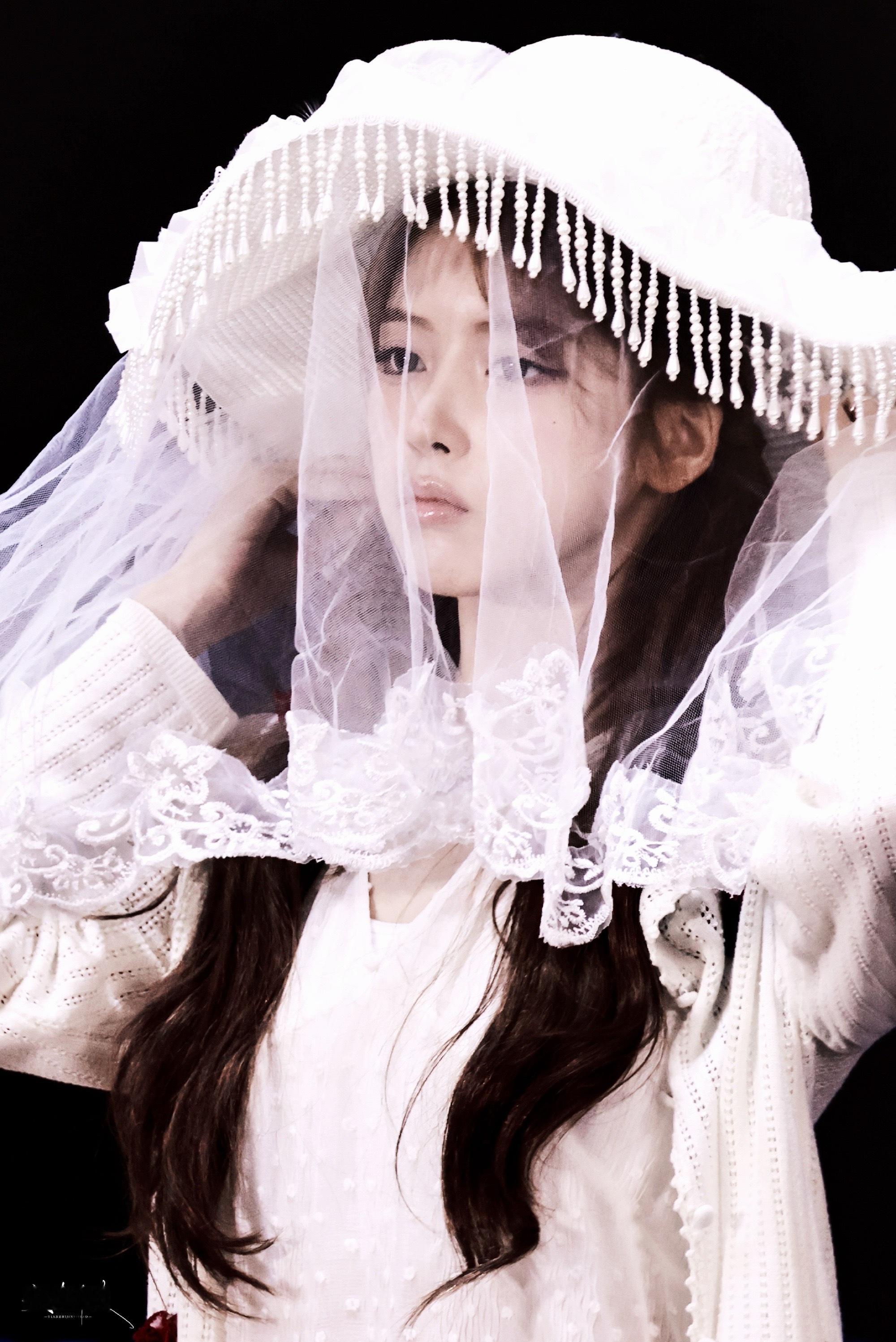 投稿 金智羽 少女贤君 ​​​