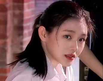 马筱梅再现经典回复，
有人在她视频下留言：不好意思，我还是爱大曲线，因为那是我小