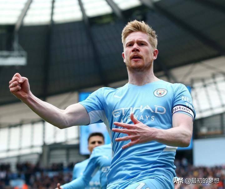 足坛五大联赛助攻榜！谁的效率最高？

梅西  助攻数338次  出场672
托马