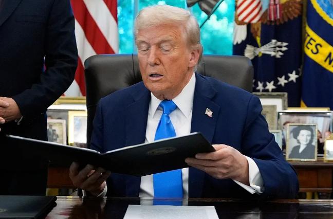 140亿美元！美国将批准新一批对台军售
这是路透社披露的消息
美国知情人士称，美