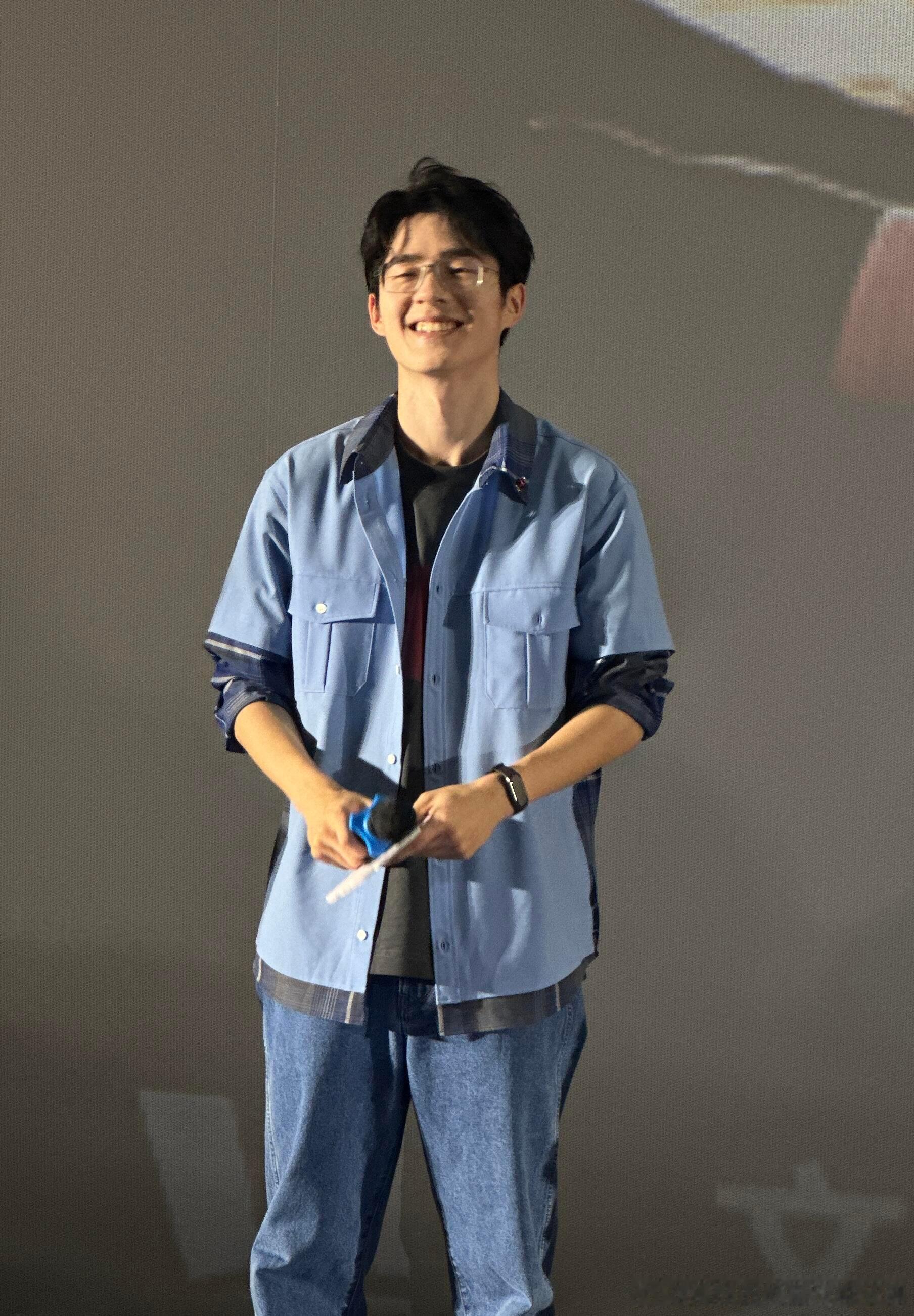 #刘昊然回应发际线# 《解密》路演，刘昊然turbo 回应发际线问题，他为角色做