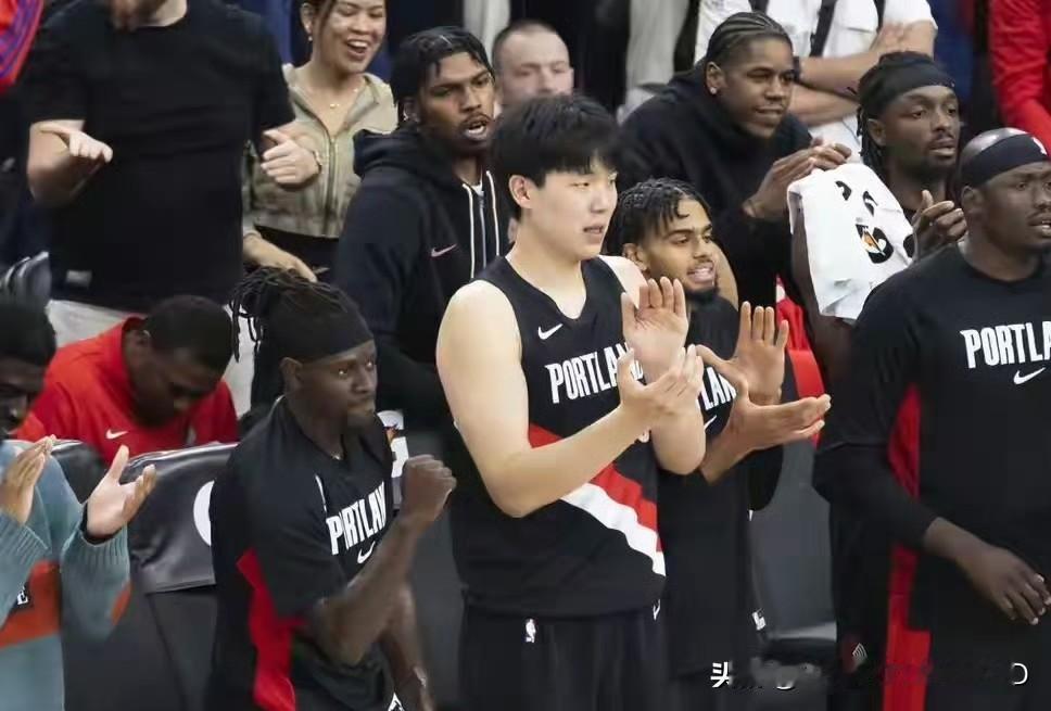 开拓者对杨瀚森的不满其实已经基本表明了，将其下放发展联盟并迅速召回已经说明了一切