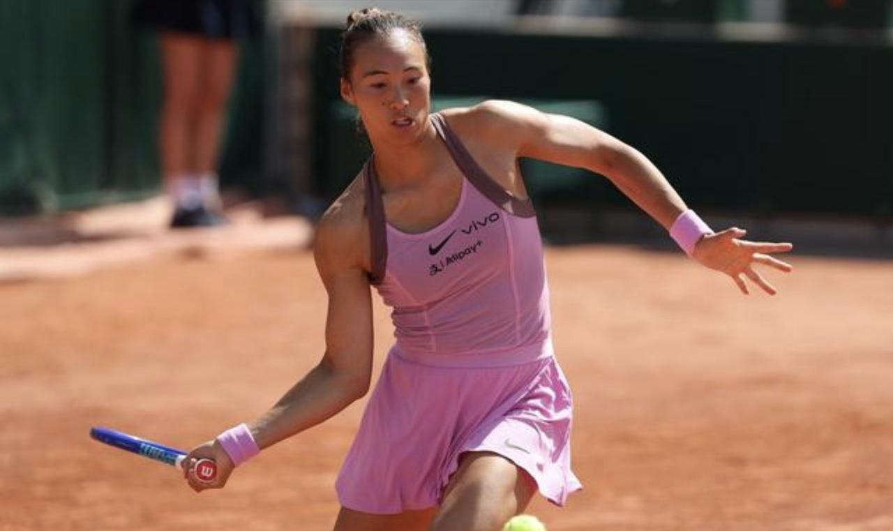 “整个人都挺紧的”！郑钦文无缘八强

北京时间6月18日，WTA250诺丁汉站女