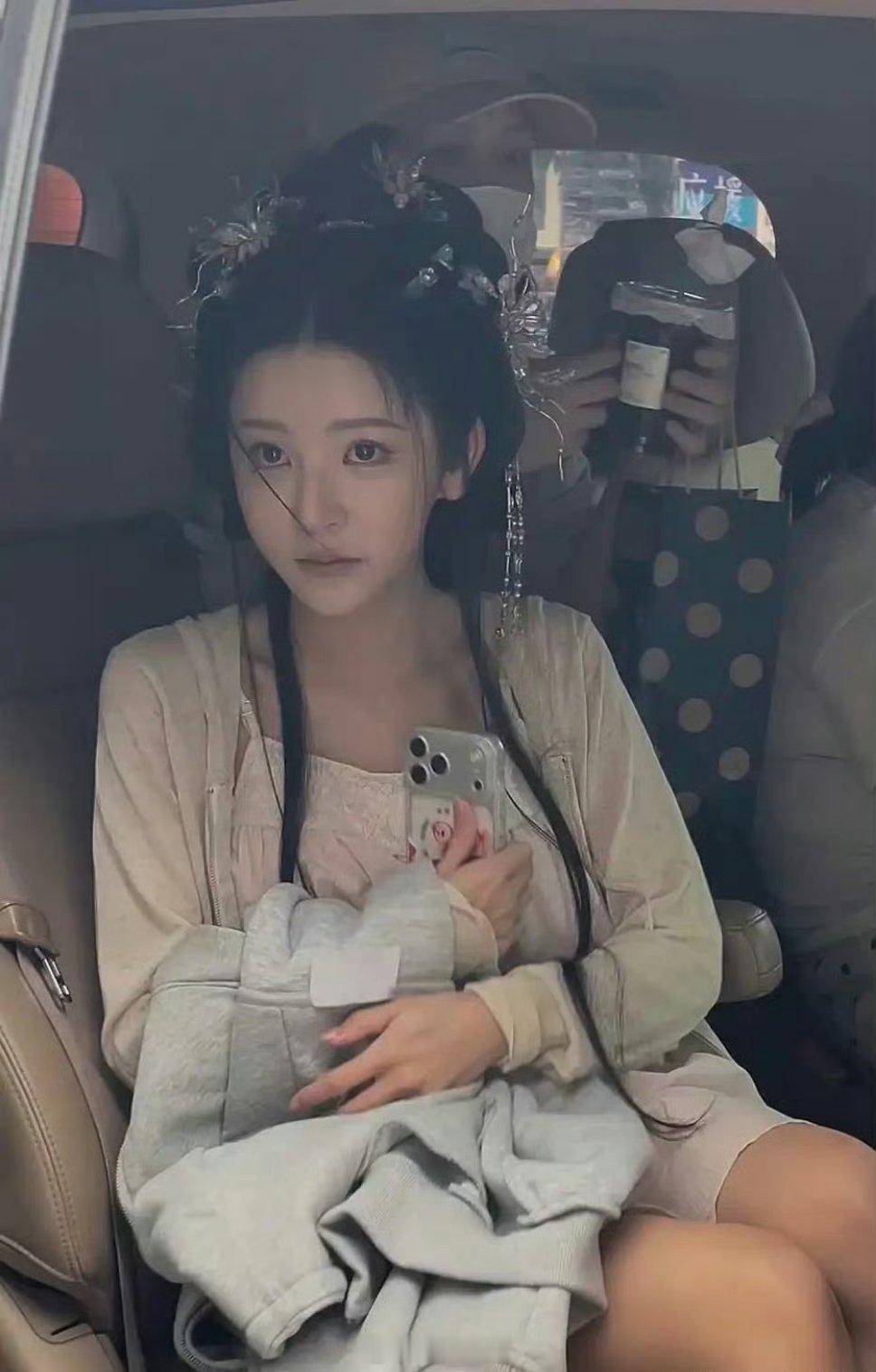 女主和女二生图路透，哪个更好看？ 