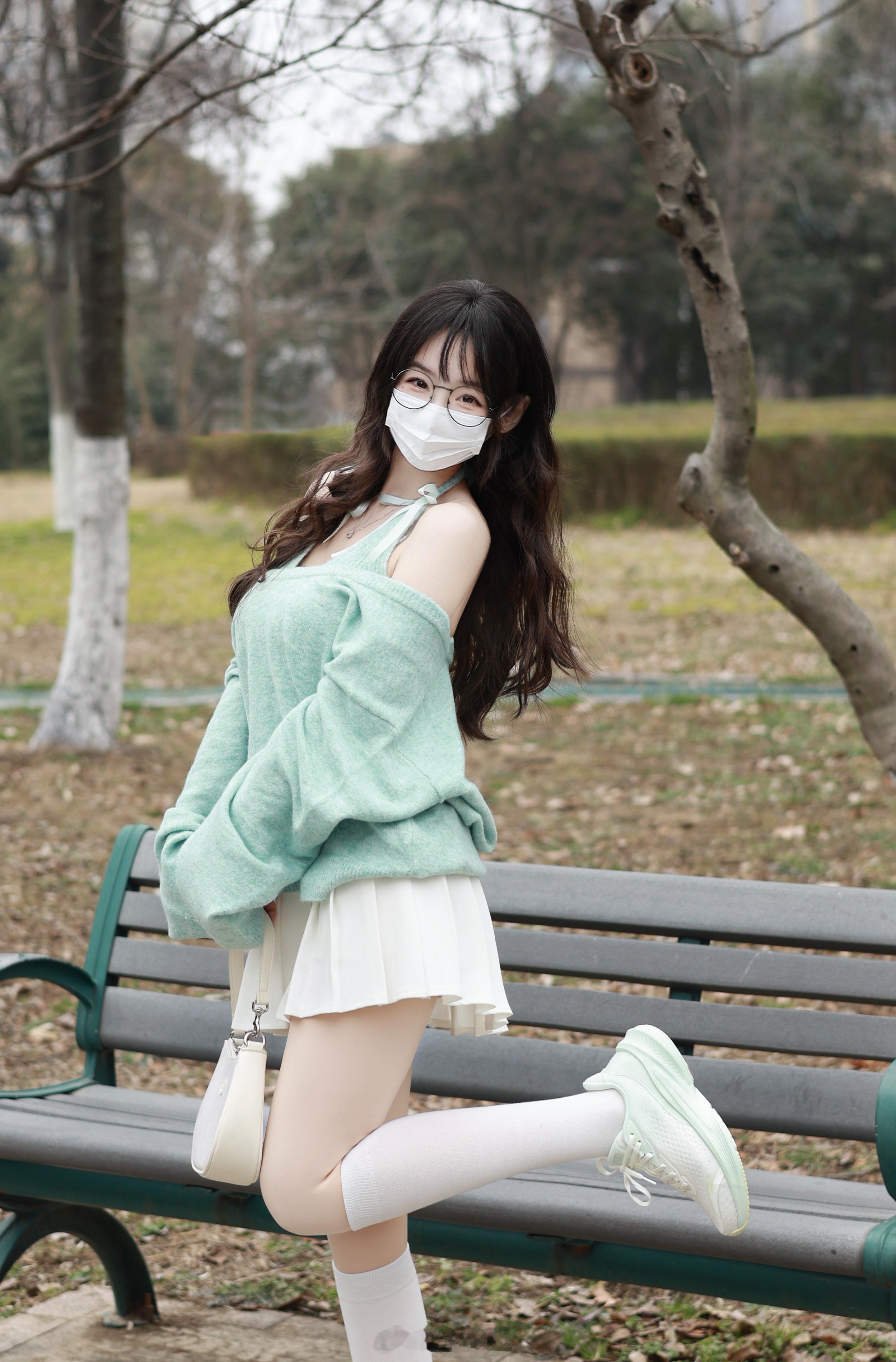 我的性格十分恶劣 但胜在脸实在太乖 