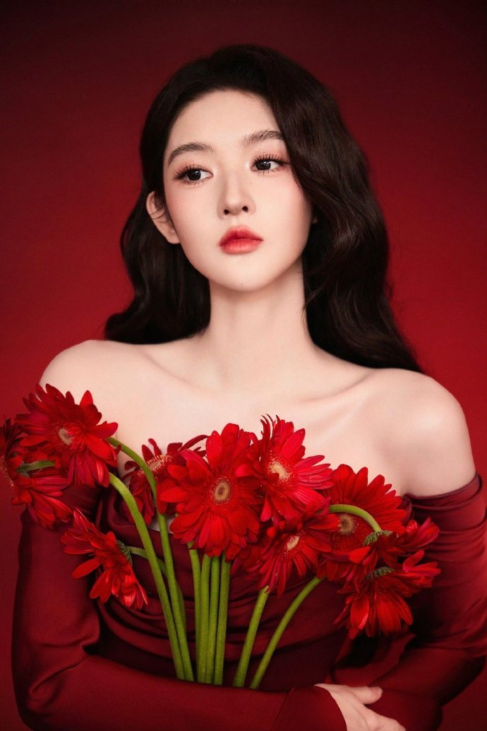 王玉雯热烈太阳花王玉雯红唇 王玉雯红唇！好美 