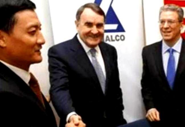 我国一位顶尖学子入籍海外后，令祖国蒙受逾七千亿损失。虽被判刑九年，却在出狱之后，