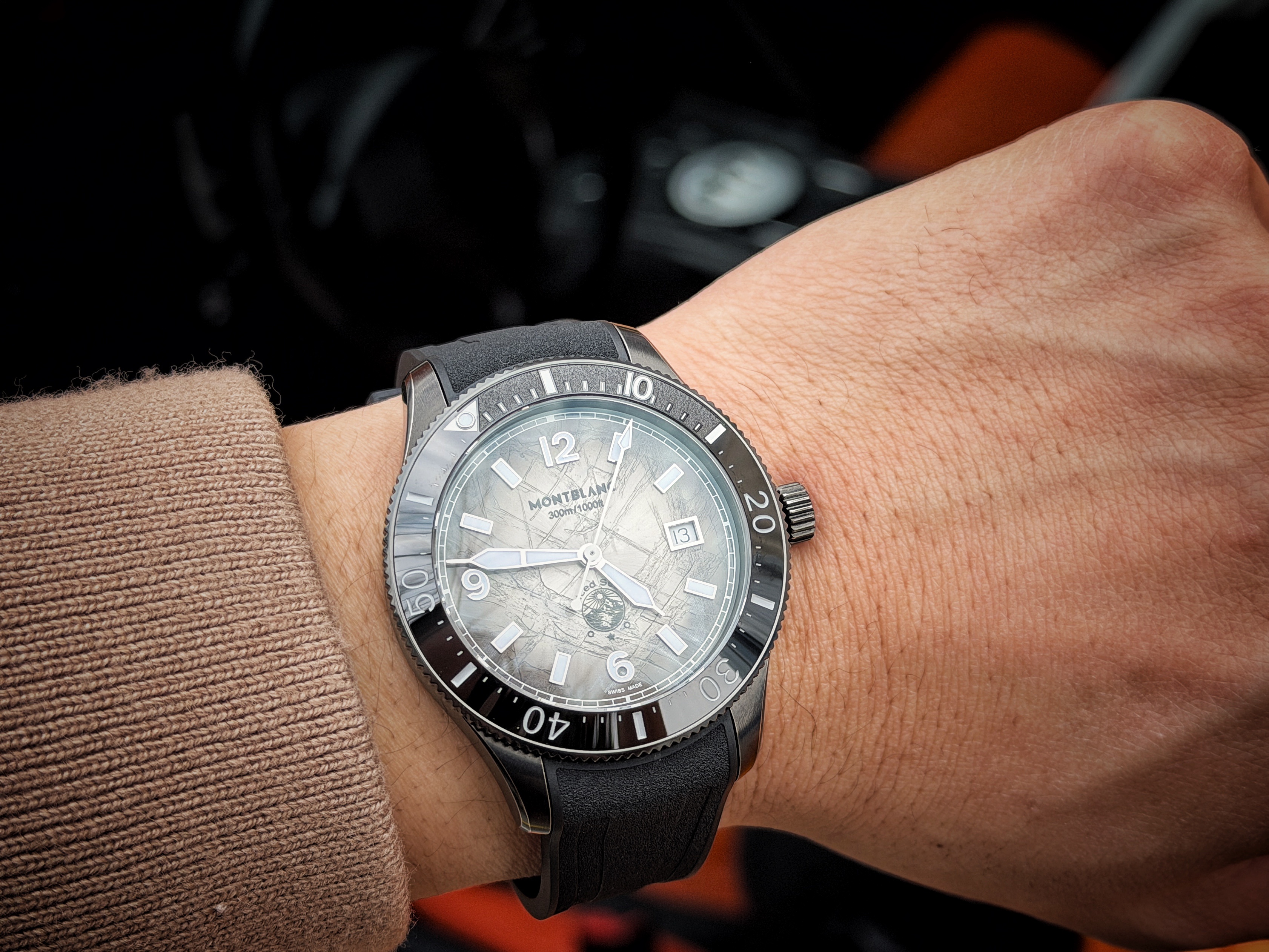 武汉下午4点47分了，你那里呢⌚️？ 欣哲频道兰博基尼murcielago万宝龙