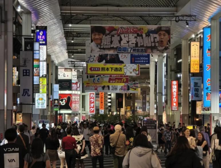 中国航司这波操作，就是硬气！
没有弯弯绕绕，没有含糊其辞。
国航、南航、东航等多