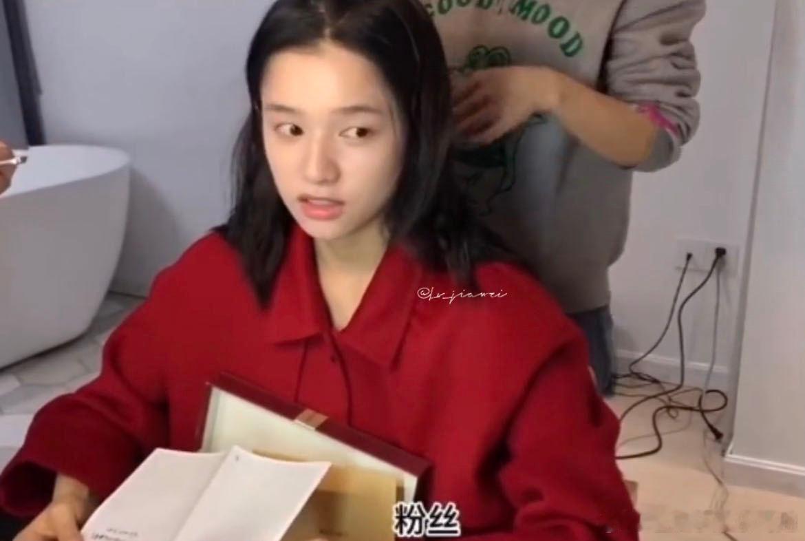 张婧仪 真诚才是必杀技 演员或者是艺人，她只是我的一个职业，当然还是会希望展示自