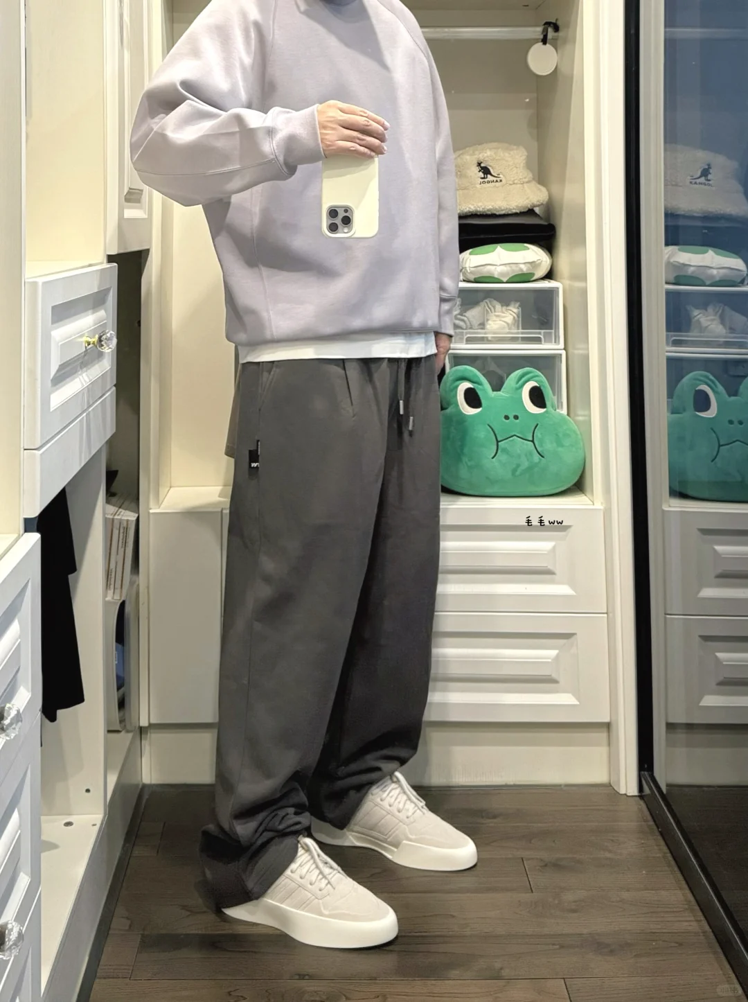 直筒卫裤｜灰色系穿搭