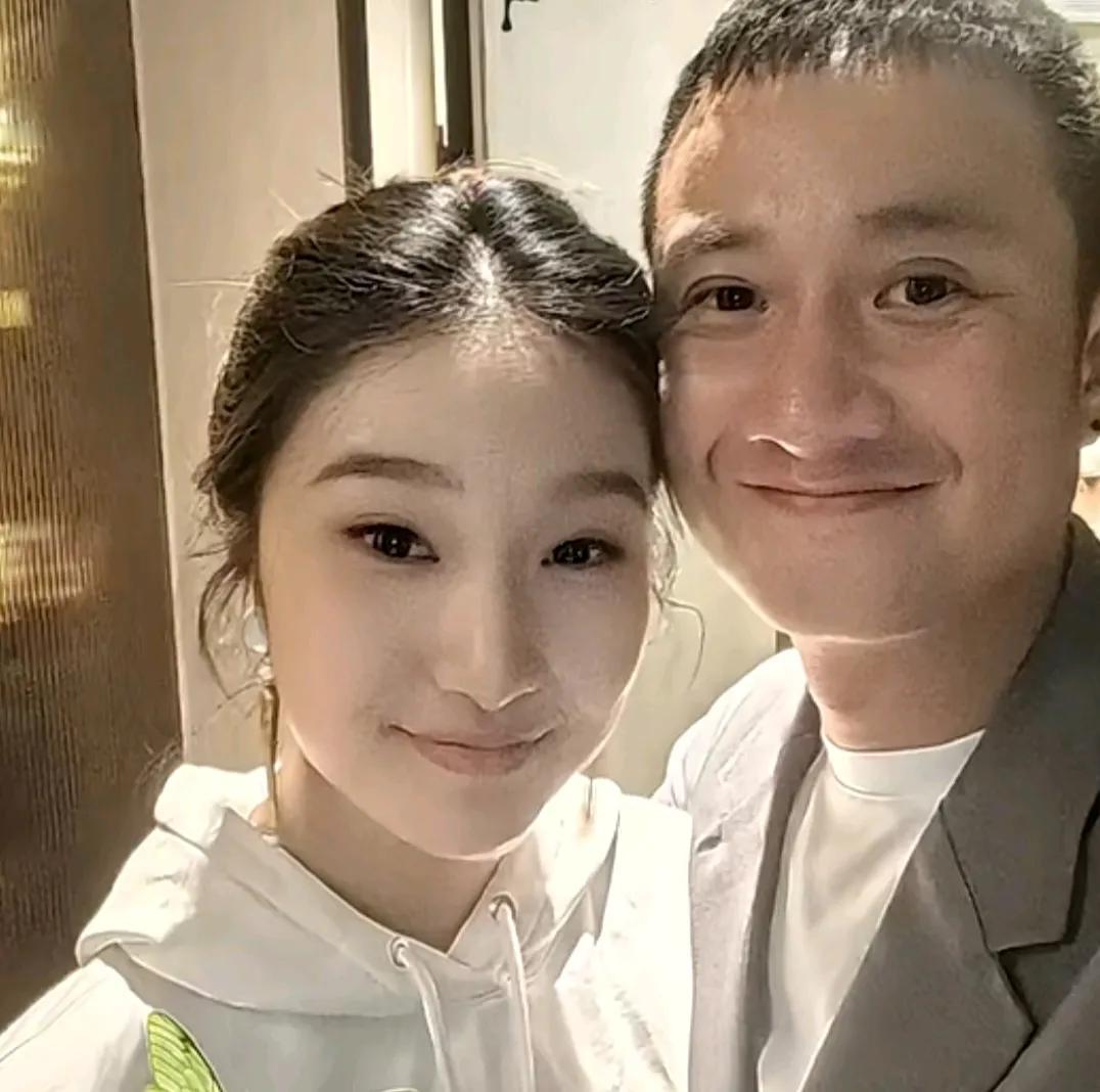 文章女儿，引发热议！

文章和马伊琍的女儿过生日，虽然两人已经离婚，但还是要陪伴