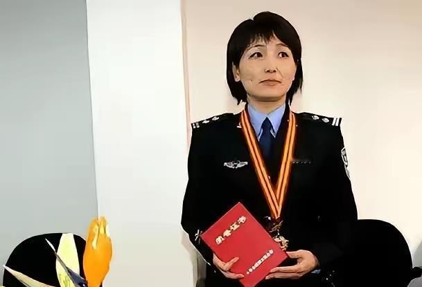 2006 年浙江杭州，坐了三年牢的服刑犯人，无意间在狱中电视瞧见当初把自己送进监