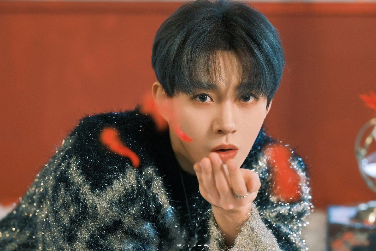 邓为大年初一营业照！新年快乐呀！