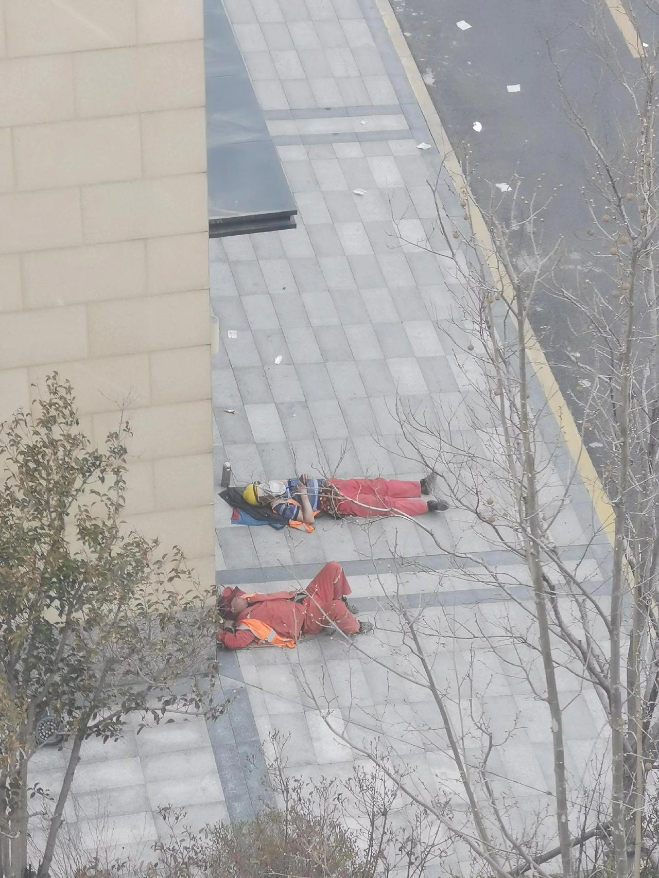 此图片拍摄于2026年3月29日12点49分，即将迎来中考和高考的学子们，当学习