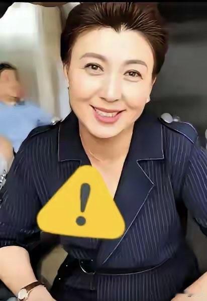 闫学晶最近好像频频掀起风浪啊！据说顶着退役正师级待遇的光环，一分钟广告报价很高，