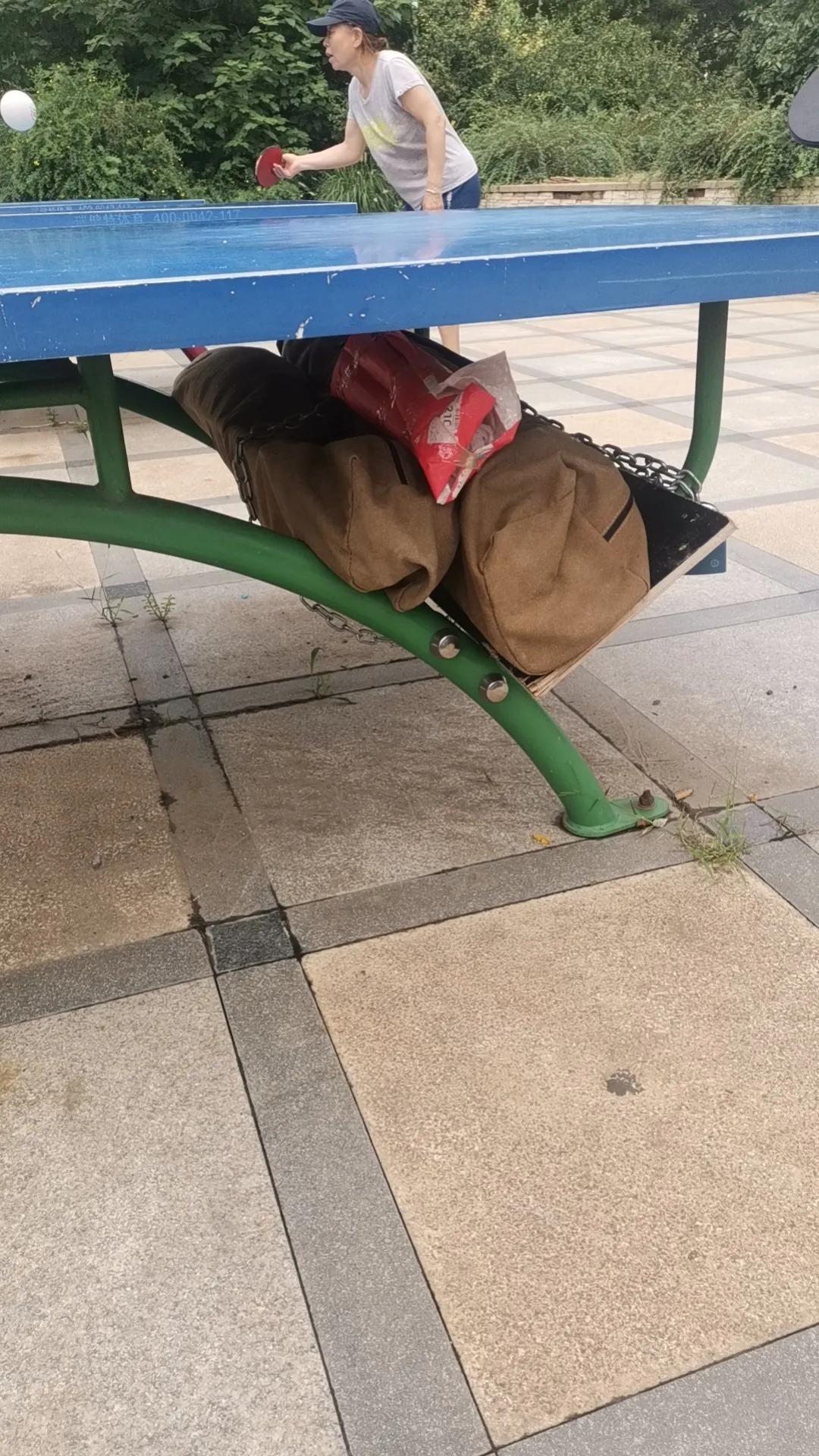 遇到这种魔头男，不嫁就玩命，实在棘手。面对这般极端之人，真不知该如何应对才好？