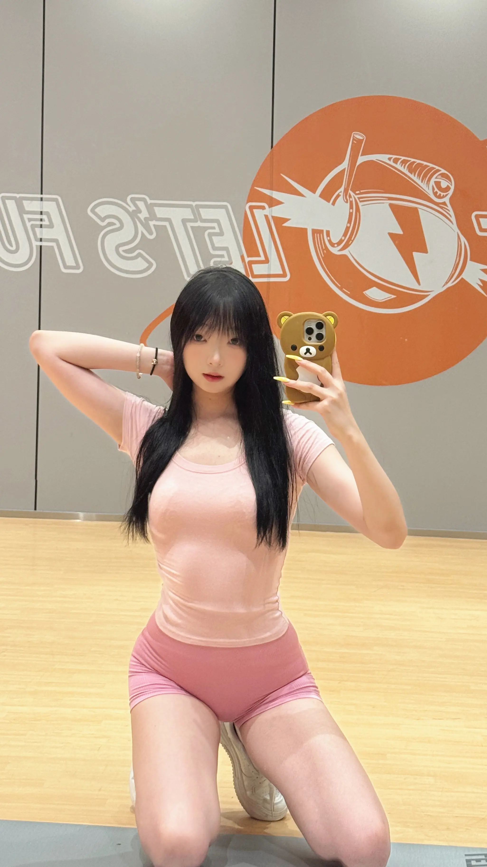 小蛮腰