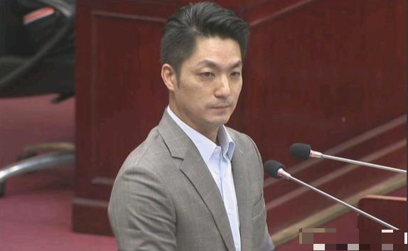 郑丽文获邀访问中国大陆，蒋万安出来表态了！3月30日，蒋万安声称，应该持续透过对