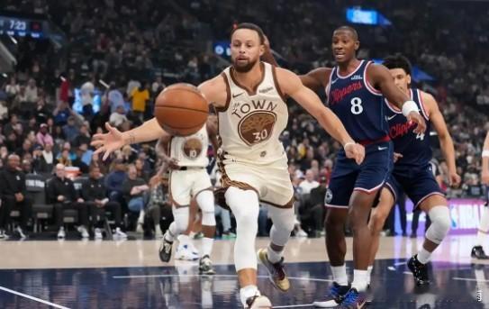 快船战胜勇士！卡子24分12篮板5助攻，今天的他失误较多，但依旧难掩其巨星本色，