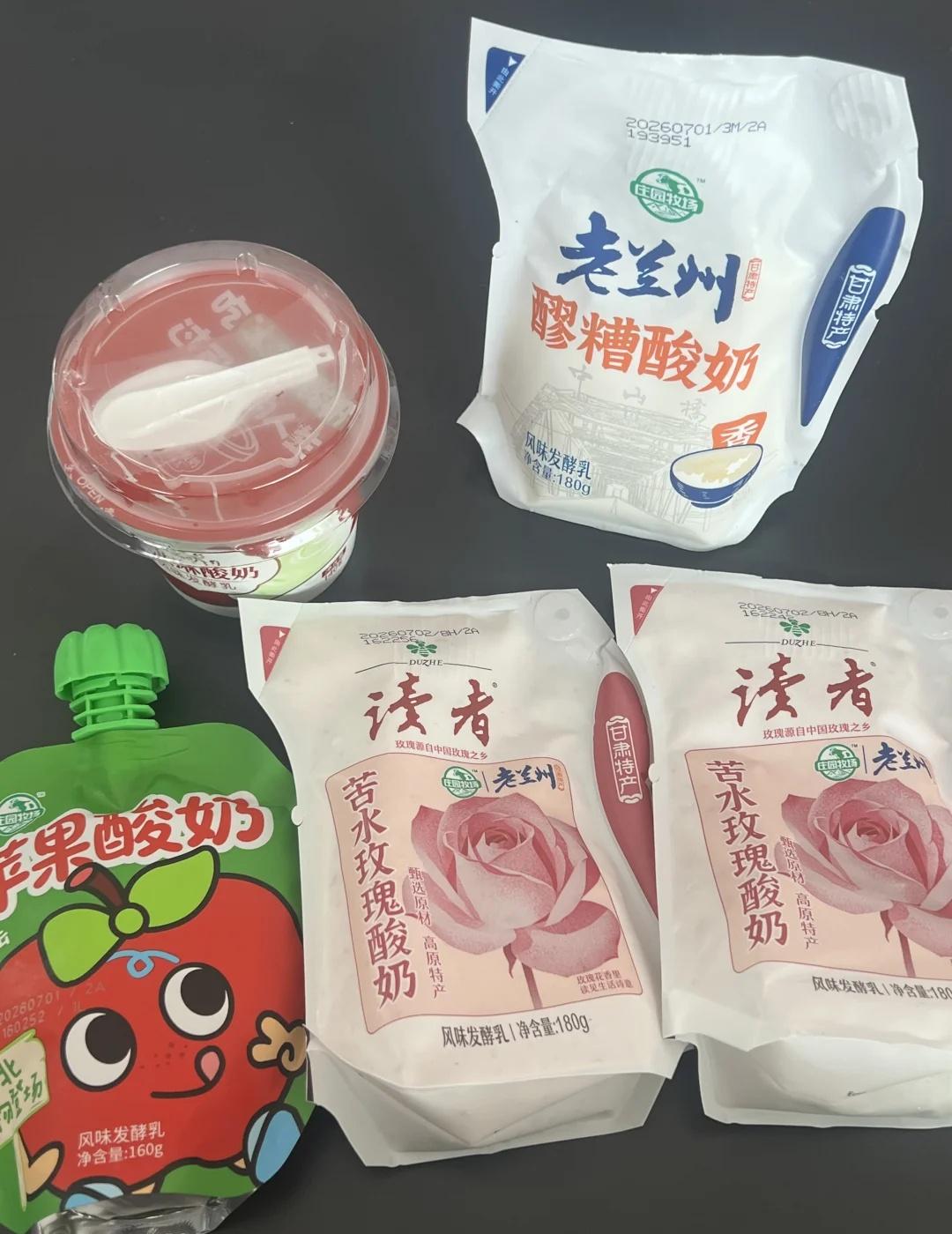精神恍惚了一段时间后决定向外走
旅游回到家后，被告知猫丢了三天了。
作为一个br