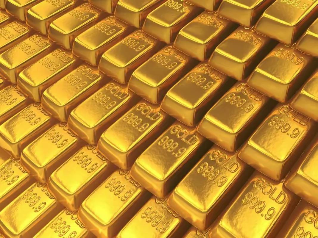 世界上的三大硬通货
        我认为，当属黄金、美元和优质房产。
    