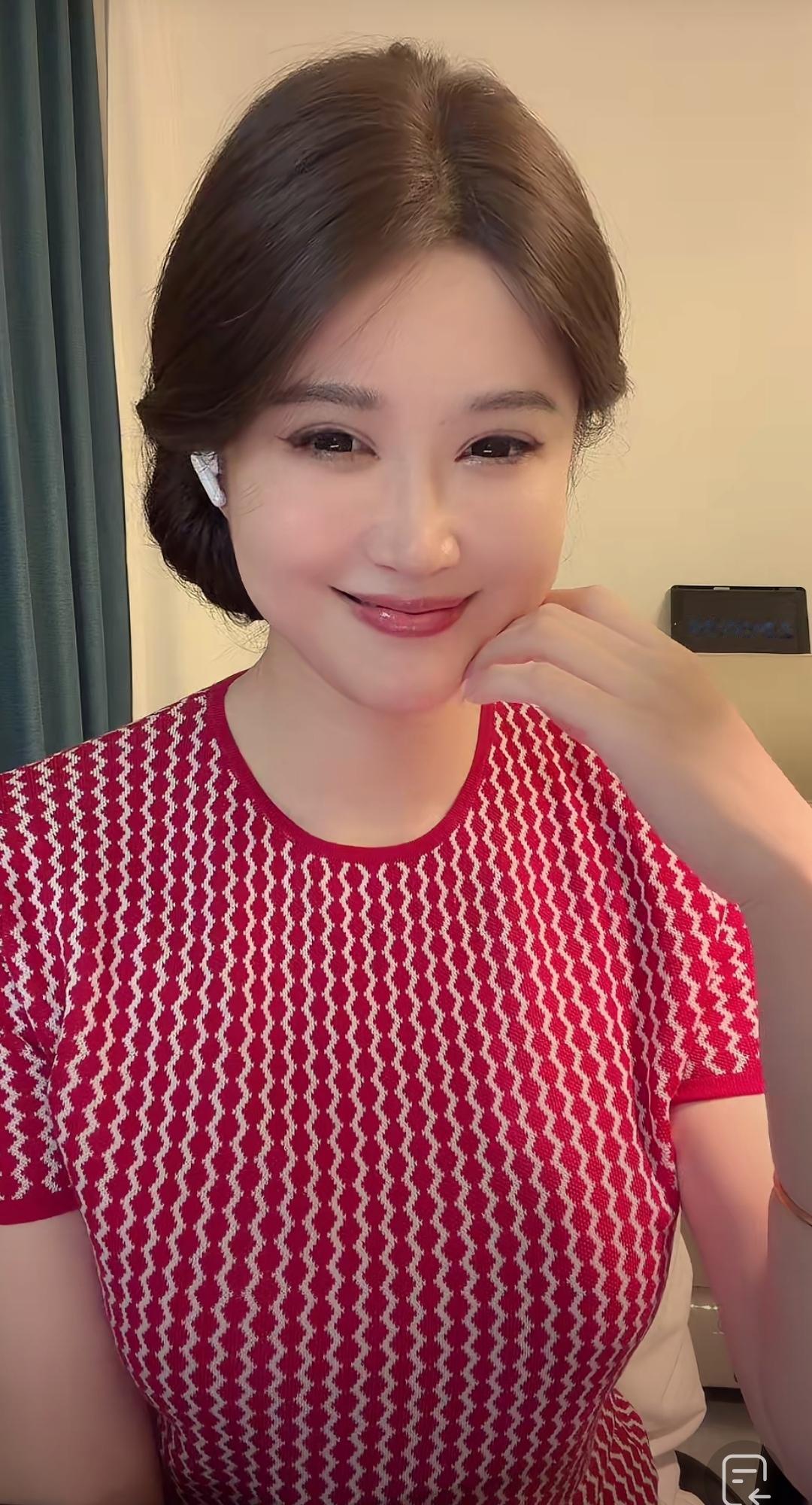大气，甜美的北方女孩。
172，116