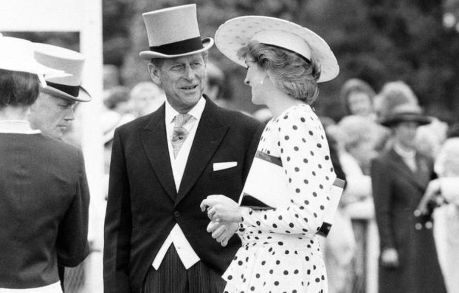 菲利普和戴安娜，原来才是，改变了王室基因的“功臣”！
他们能被王室看中，其实就两