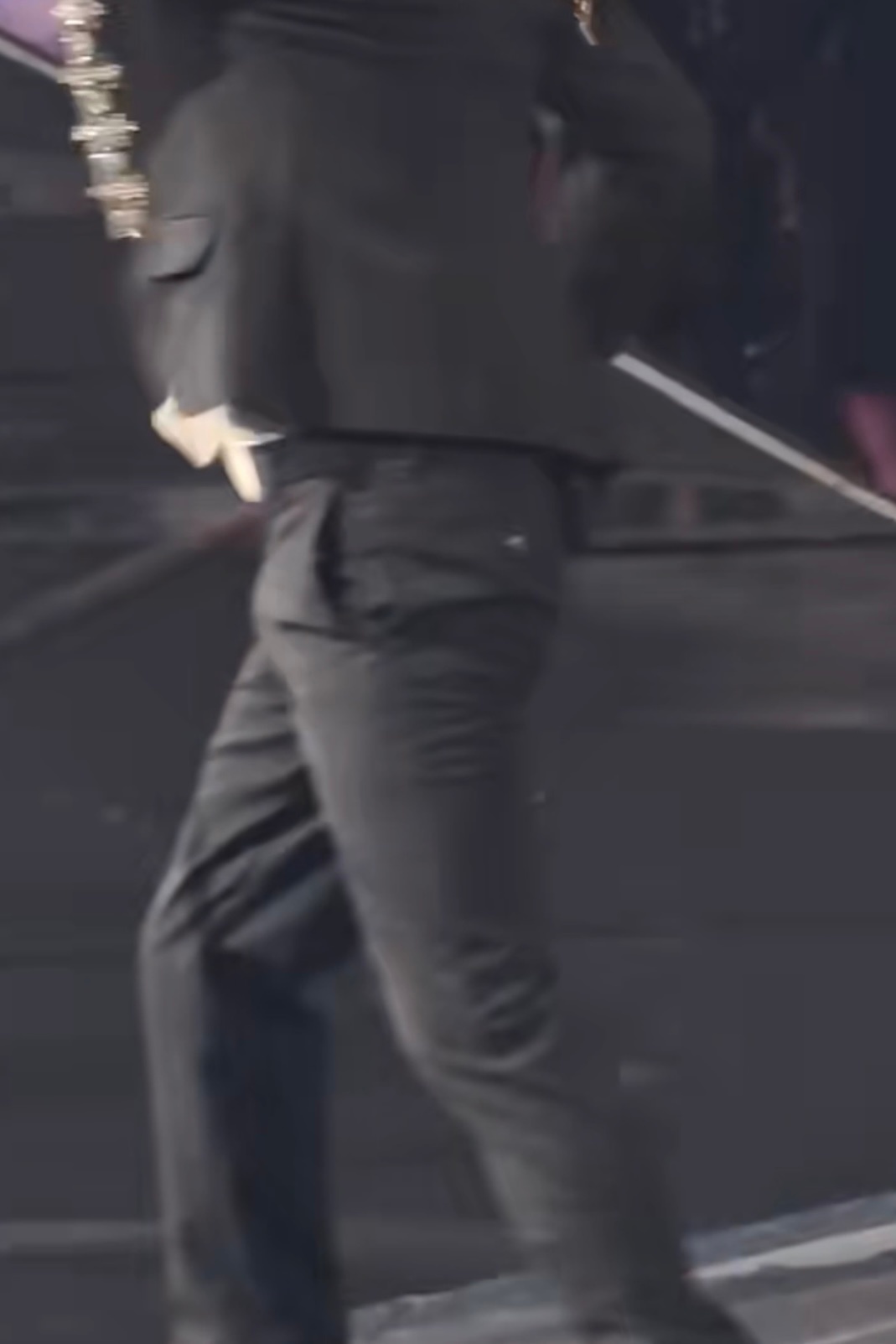 又圆又翘 